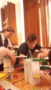 3 ORE LA LICEU FĂRĂ TELEFOANE, DE BUNĂVOIE: ATELIERUL DE-A ARHITECTURA